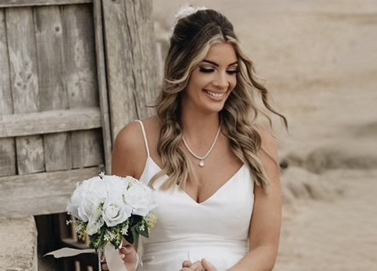 72AD3C5F A6D5 445C 825C 64405CD27608 1